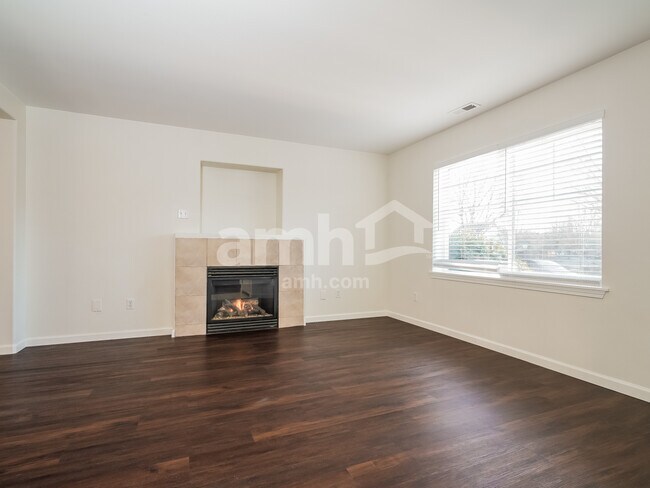 Building Photo - 5424 Balustrade Blvd SE