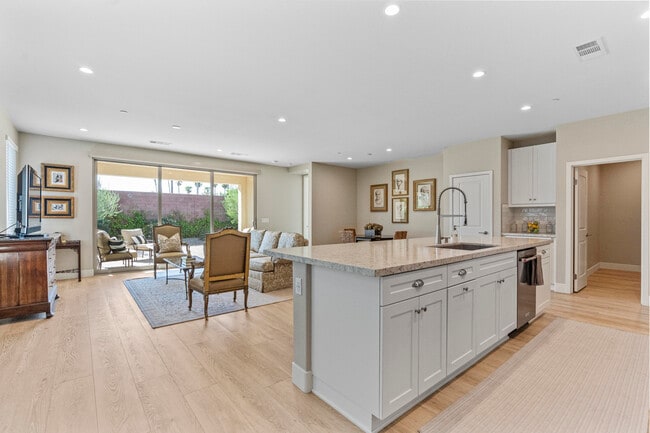 Building Photo - 51475 Whiptail Dr