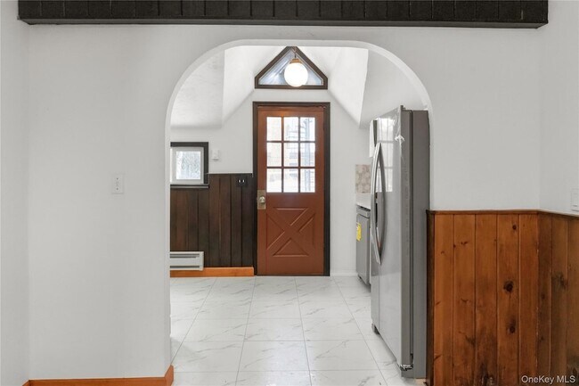 Building Photo - 378 Broadway