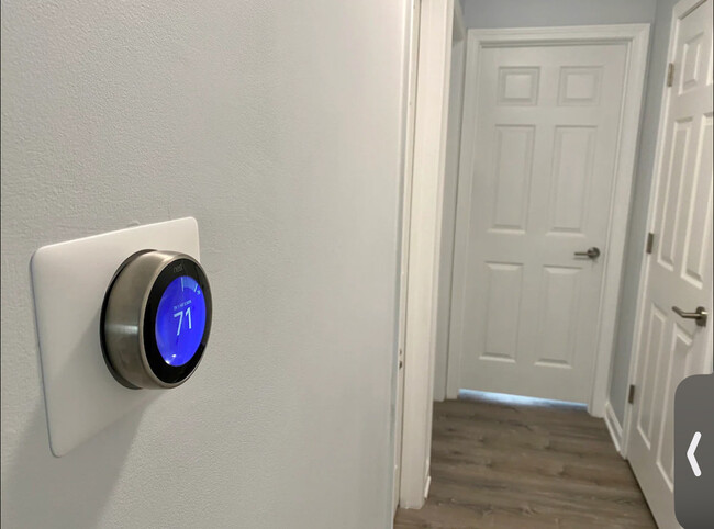 Nest Thermostat - 55 Longmont St