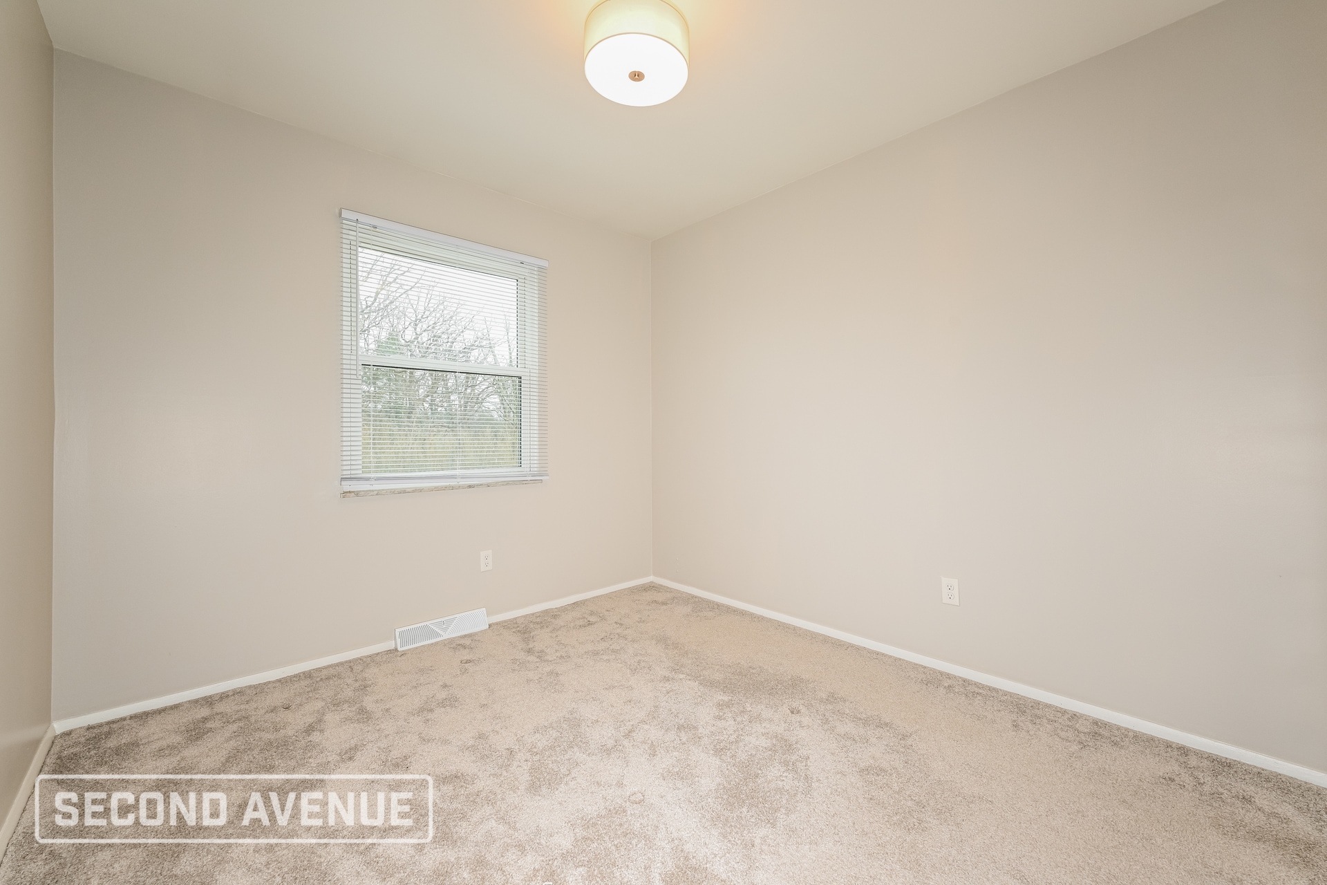 Building Photo - 1405 Cavitt Rd