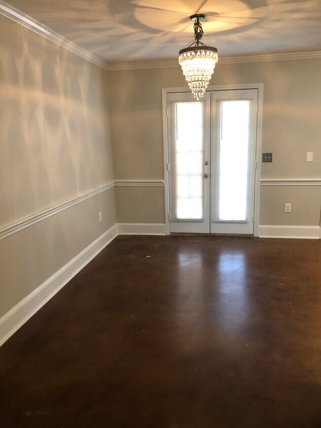 Building Photo - Beautiful Home for Lease!