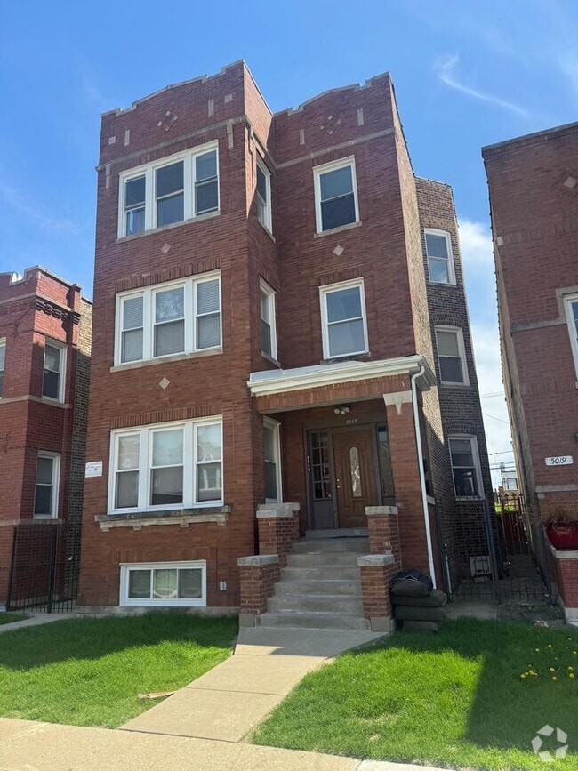 Building Photo - 5017 W Montana St