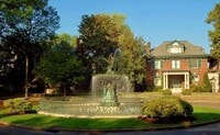 Building Photo - 1432 St James Ct