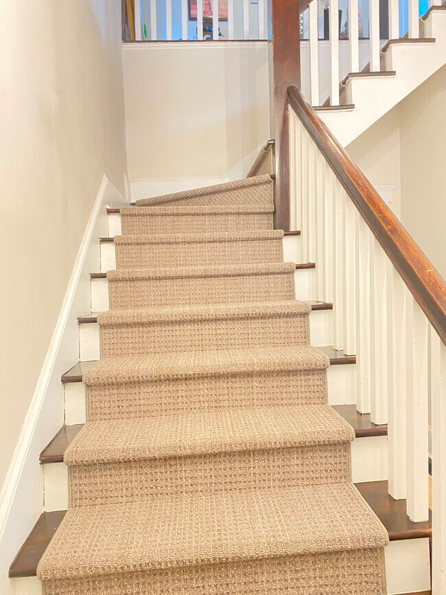 Building Photo - 169 Neely Rd