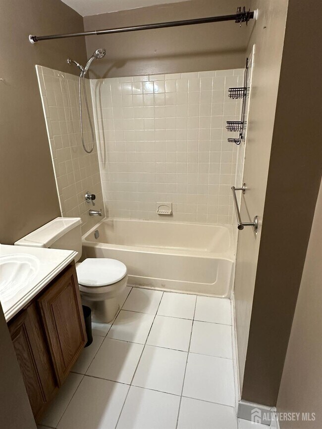 Building Photo - 1518 Ravens Crest Dr