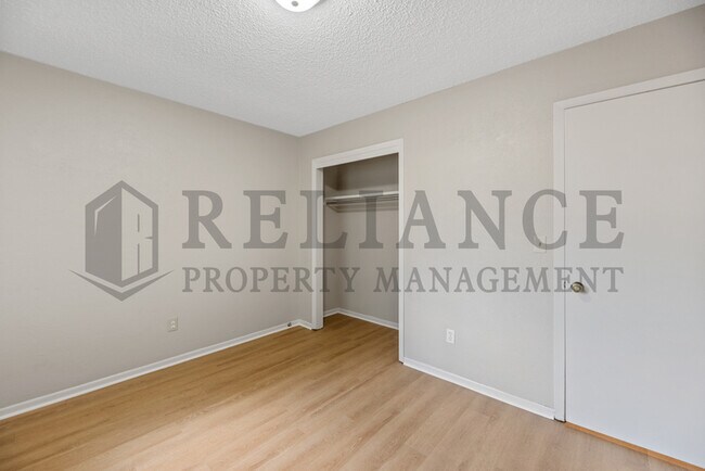 Building Photo - 10919 W Nantucket St