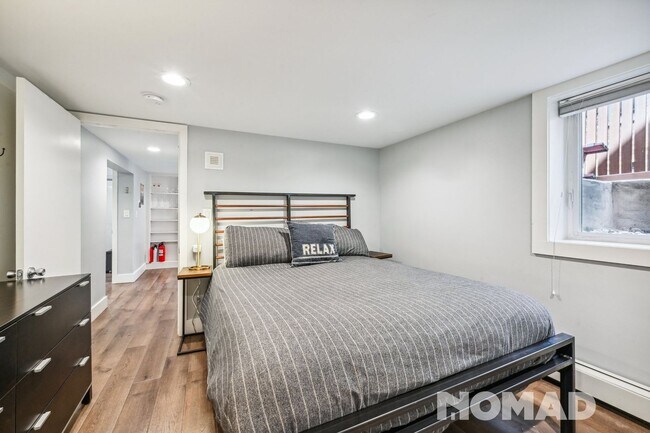 Building Photo - Charming Furnished Basement Unit in Regis – Northwest Denver