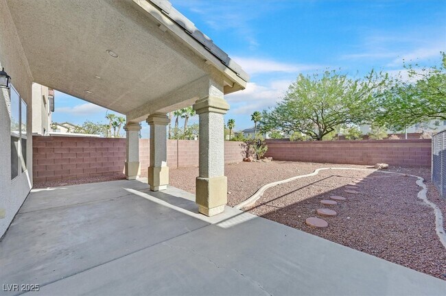 Building Photo - 6333 Sycamore Grove Ct