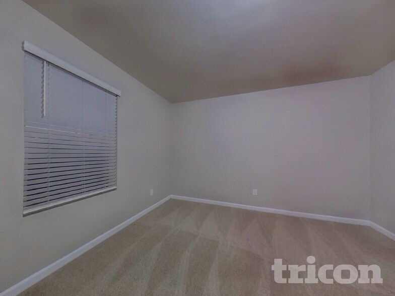 Building Photo - 3023 Chris Cir