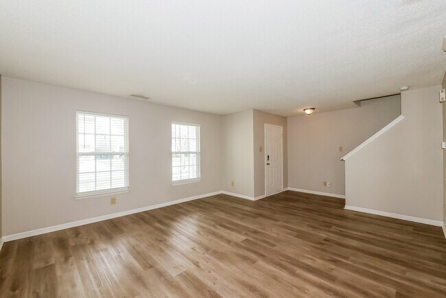 Building Photo - 12867 Old Glory Dr