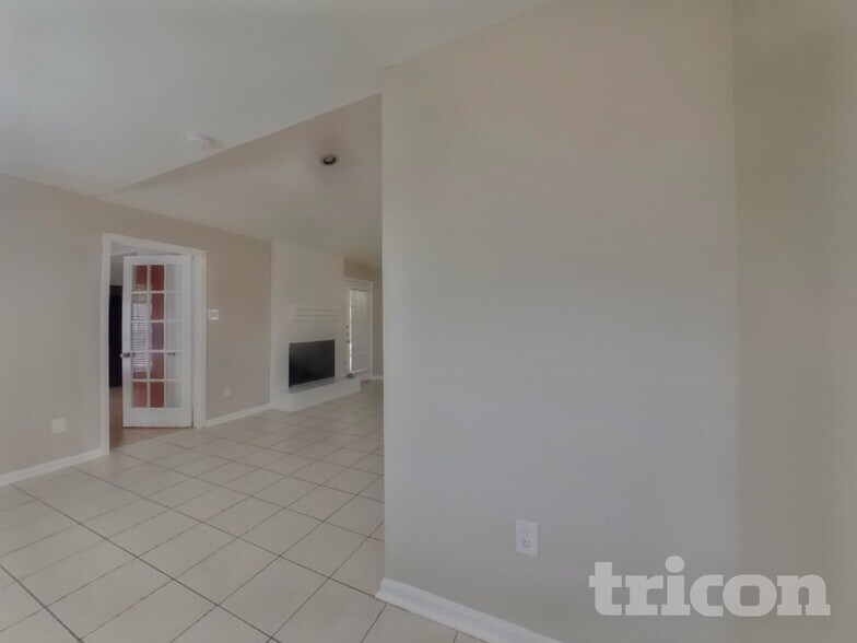 Building Photo - 7902 Battlepine Dr