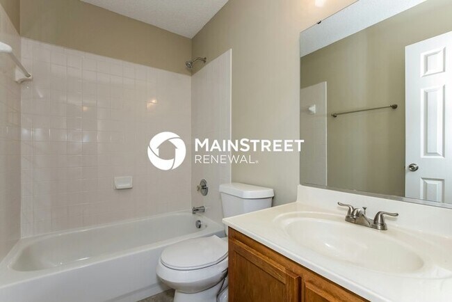 Building Photo - 3 Bedroom Pet-Friendly Home in Charlotte, NC with Main Street Renewal