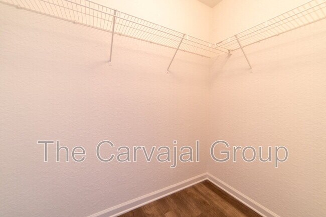 Building Photo - 1017 Enclair St