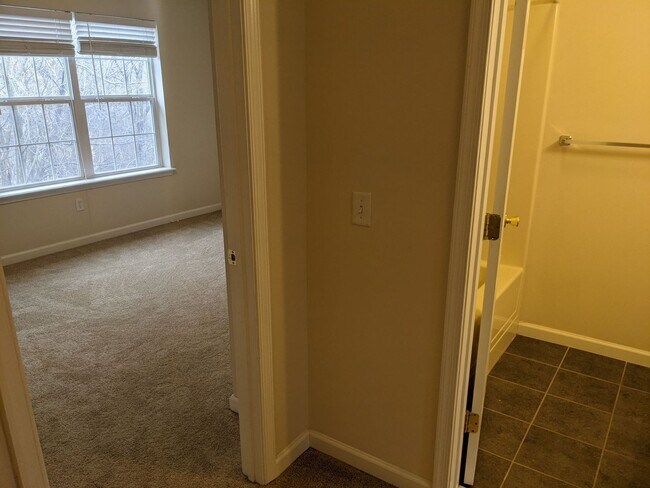 Building Photo - 3 Bedroom Townhouse for Rent in Waynesboro!