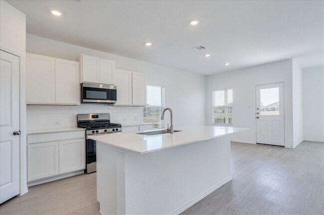 Building Photo - 238 Dreyer