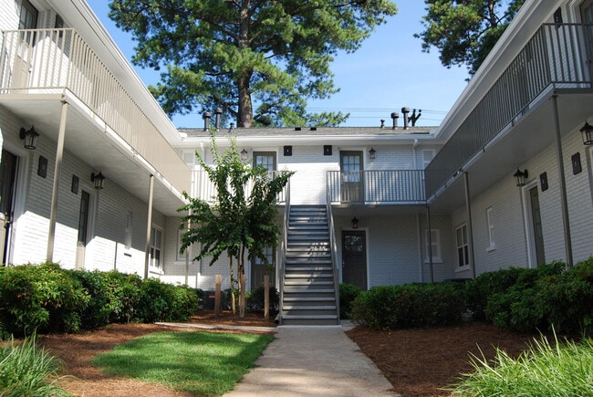 Building Photo - 15 Standish Ave NW