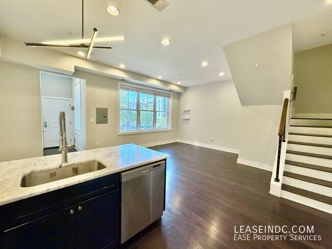 Building Photo - 907 N Street NW-#1B