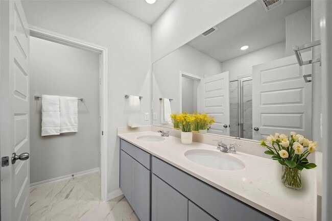 Building Photo - 8340 Bristlecone Pne Wy