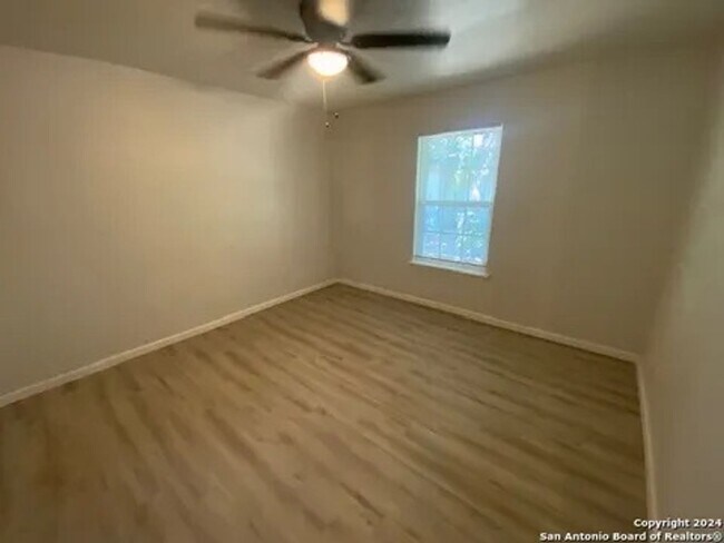 Building Photo - 3038 Weir Ave