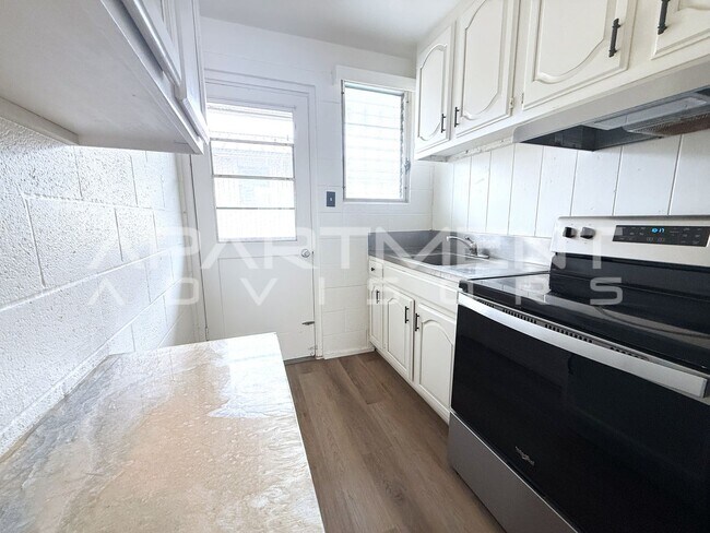 Building Photo - 1653 Citron St