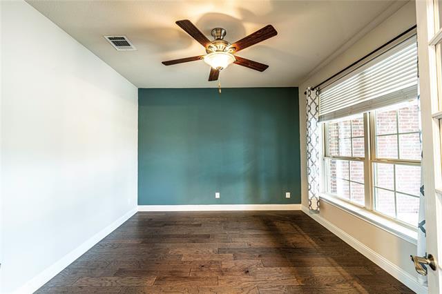 Building Photo - 2320 Lewis Canyon Dr