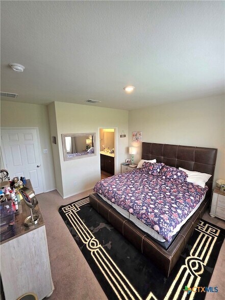 Building Photo - 350 Bedford Falls Ln