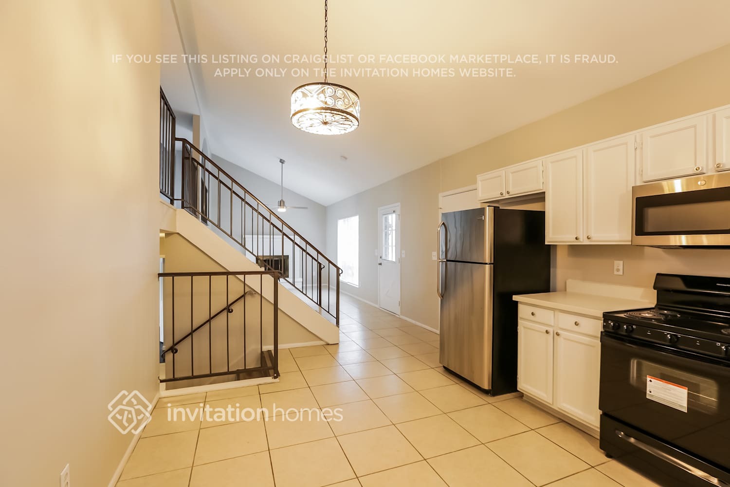 Building Photo - 1712 W Bentrup Ct
