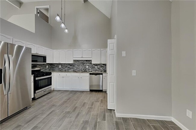 Building Photo - 295 Johnston's Dr