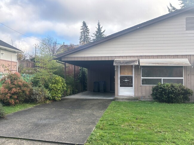 Primary Photo - 948 N Montgomery Ave