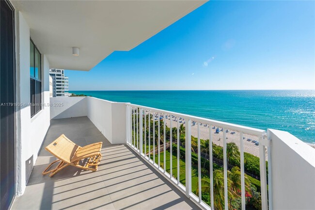Building Photo - 4301 Collins Ave