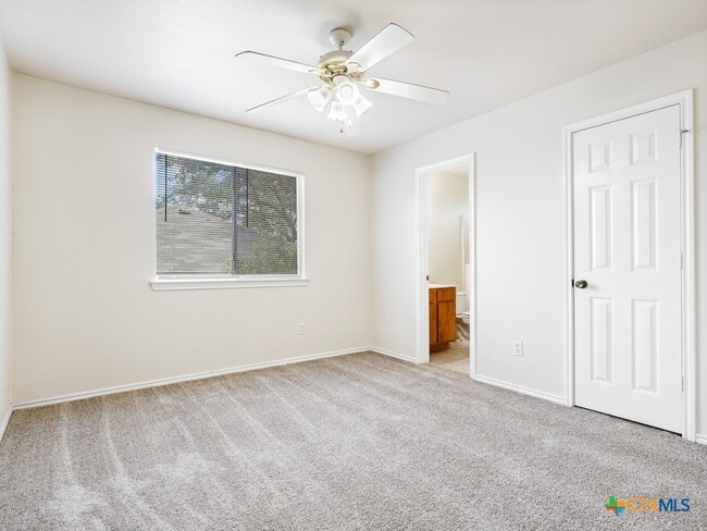 Building Photo - 825 Sagewood Trail