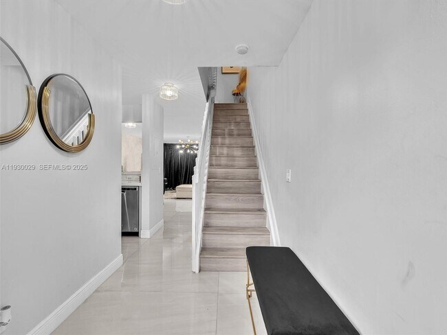 Building Photo - 6747 Sienna Club Dr