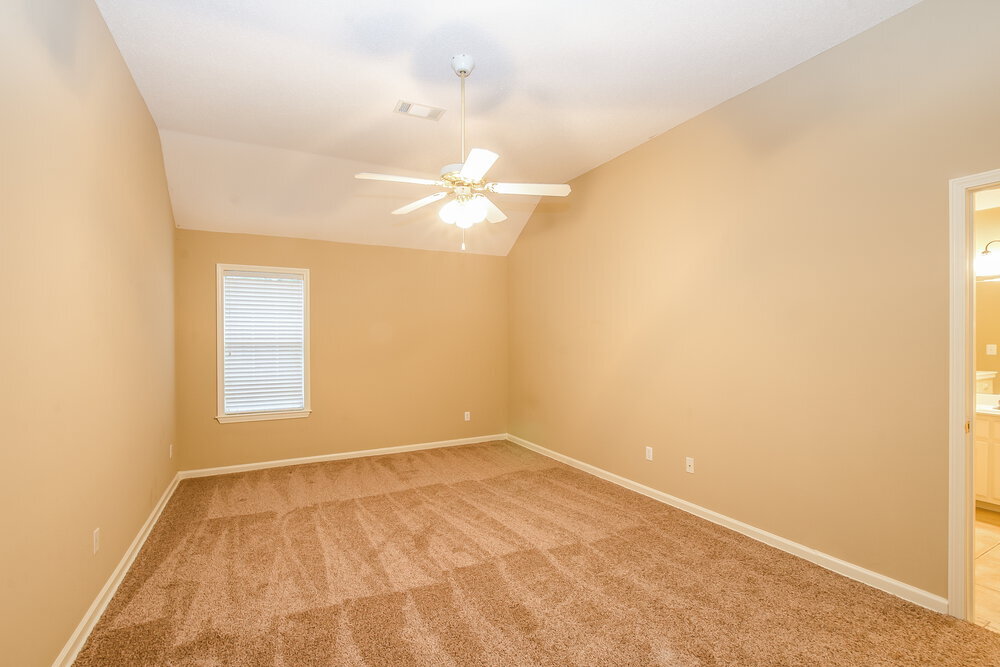 Building Photo - 6658 Raner Cove