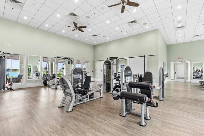 Building Photo - 3 Bedroom, 2.5 Bath Townhome in BEACHWALK ...