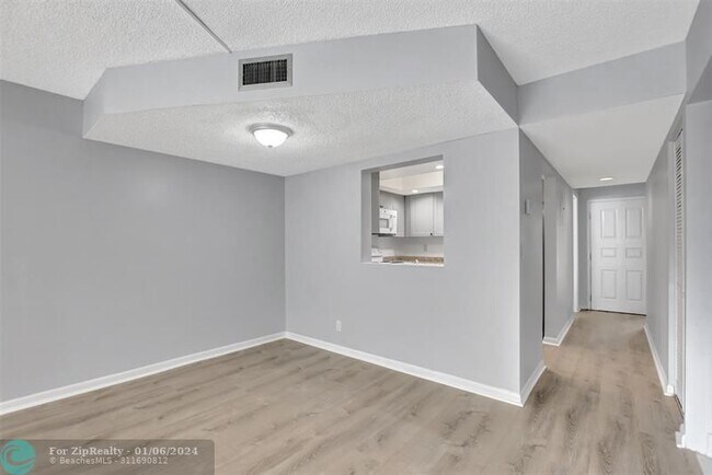 Building Photo - 97 Deer Creek Rd