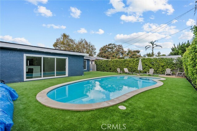 Building Photo - 10144 Gaviota Ave