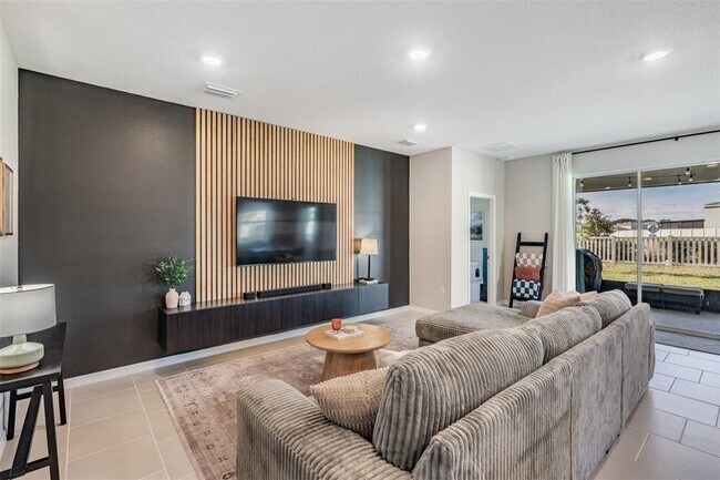 Building Photo - 9817 Rowing Dl Bnd