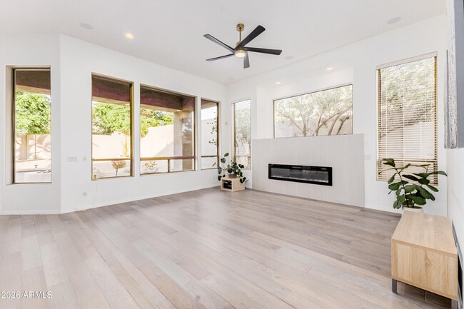 Building Photo - 13394 E Del Timbre Dr