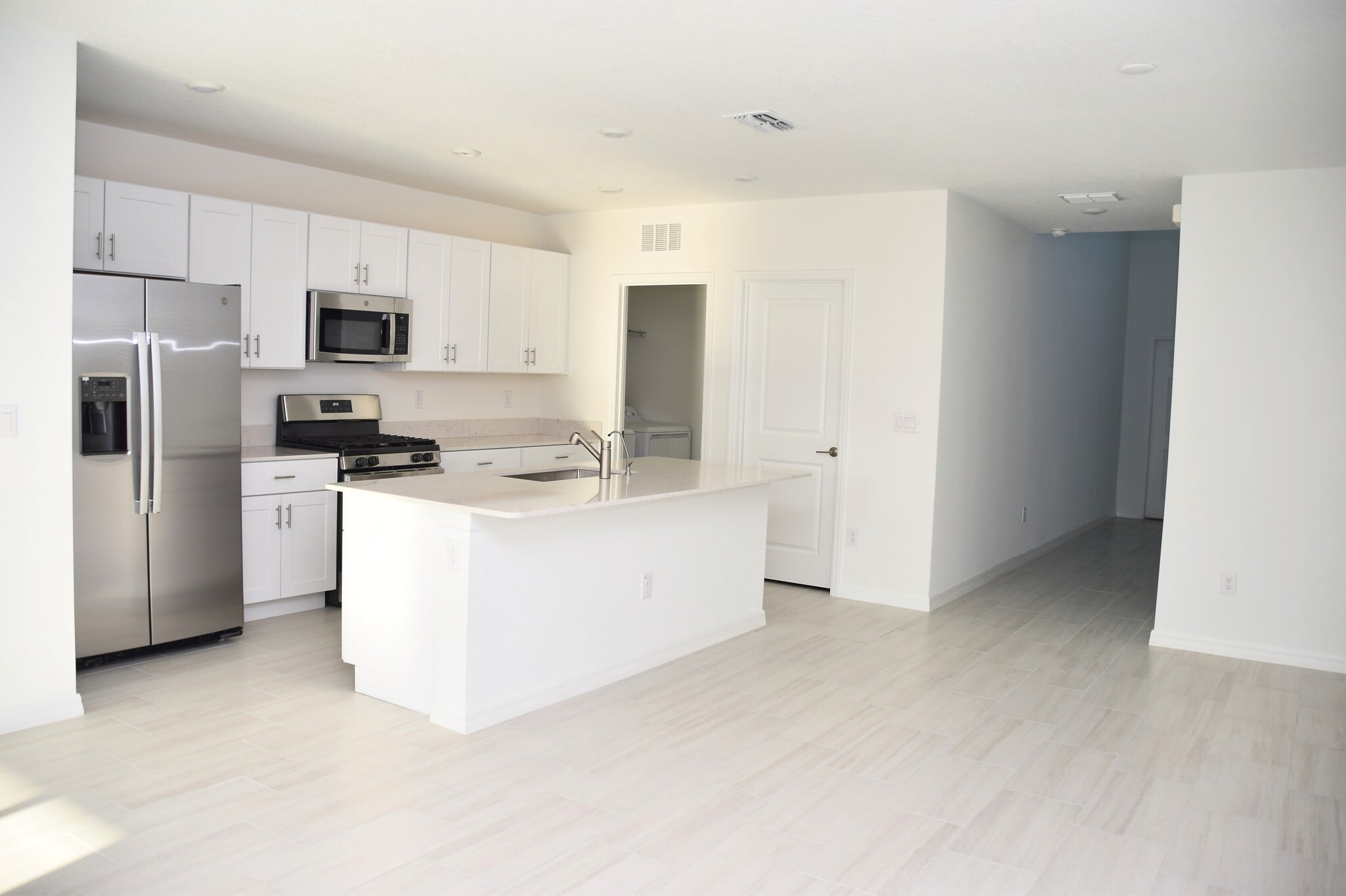 Kitchen - 2505 Leonia Ln