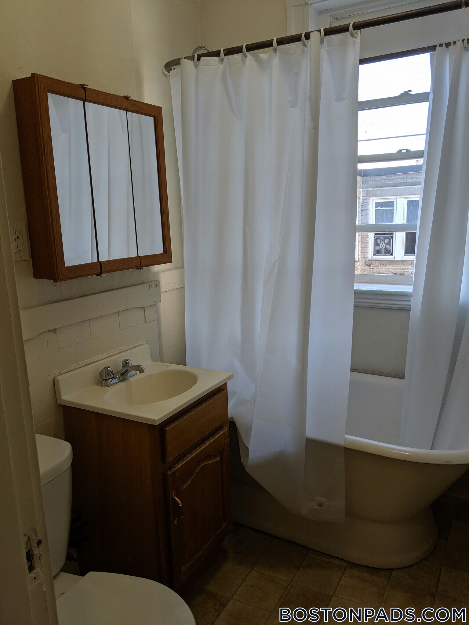 Building Photo - 1179 Boylston St