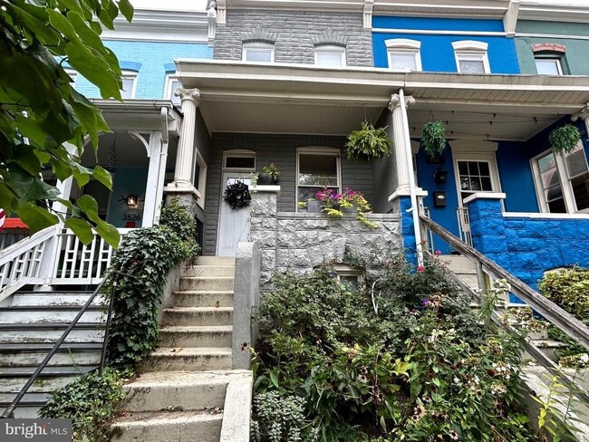 Building Photo - 3528 Hickory Ave