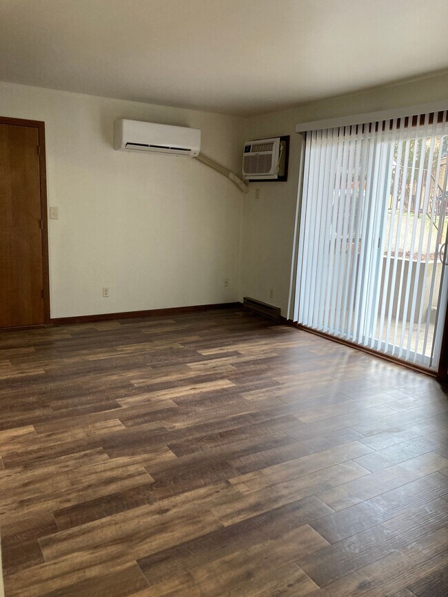 Building Photo - 4536 Trevor Cir