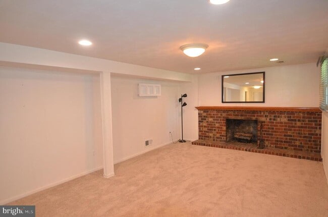 Building Photo - 5407 Manorfield Rd
