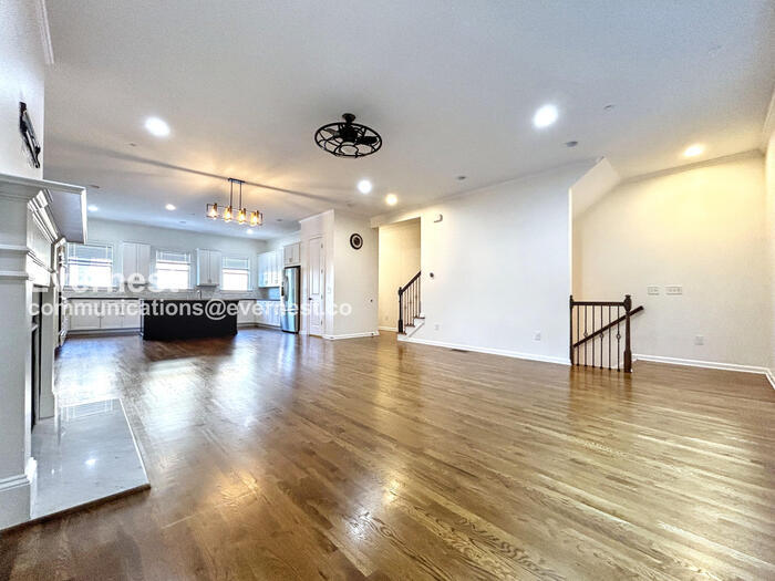 Building Photo - 951 Opelousas Way