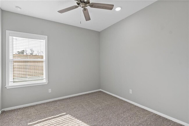 Building Photo - 2509 Shady Rte Ln