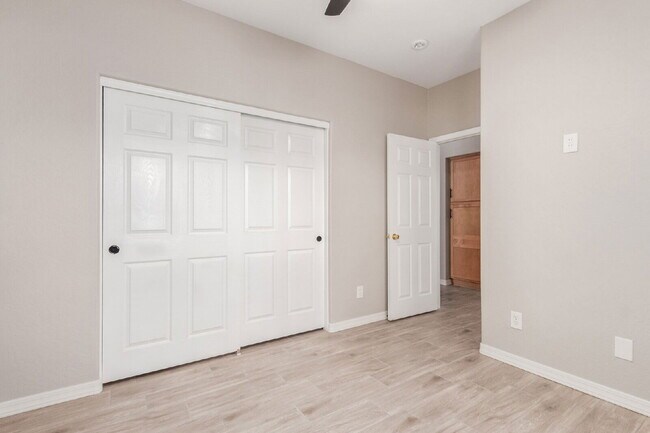 Building Photo - 17067 W Young St