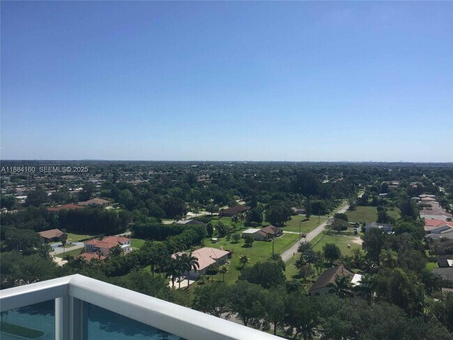 Building Photo - 2641 N Flamingo Rd