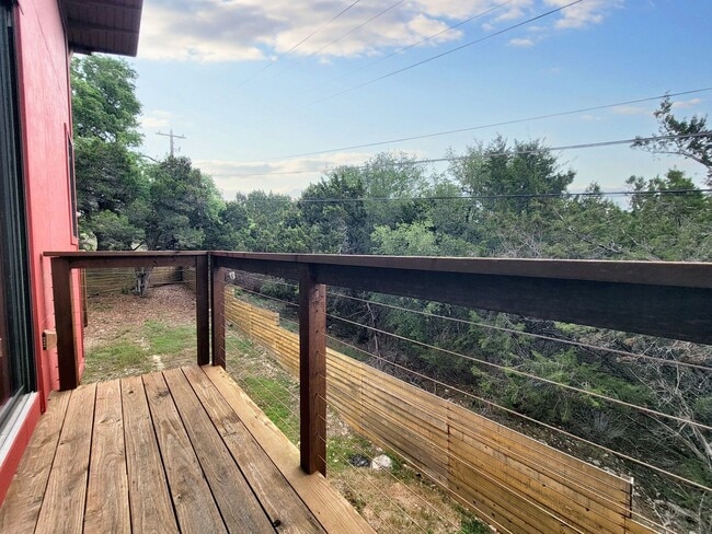 Building Photo - 325 Southwind Rd