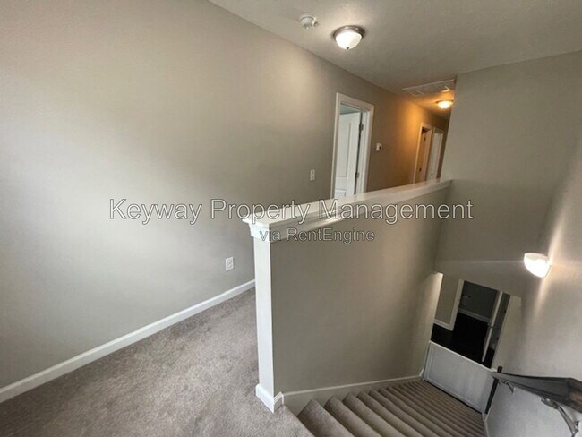 Building Photo - 546 Bunchgrass St
